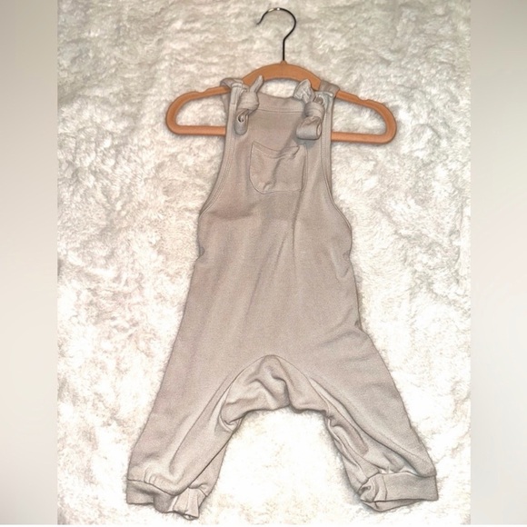 Kyte BABY Cream Overalls 6-12 months - Picture 2 of 4